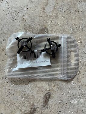 Black Rhinestone Non-Piercing Nipple/Body Jewelry